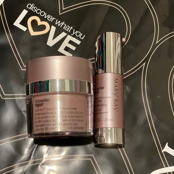 Marykay Timewise Repair Volume Firm Bundle